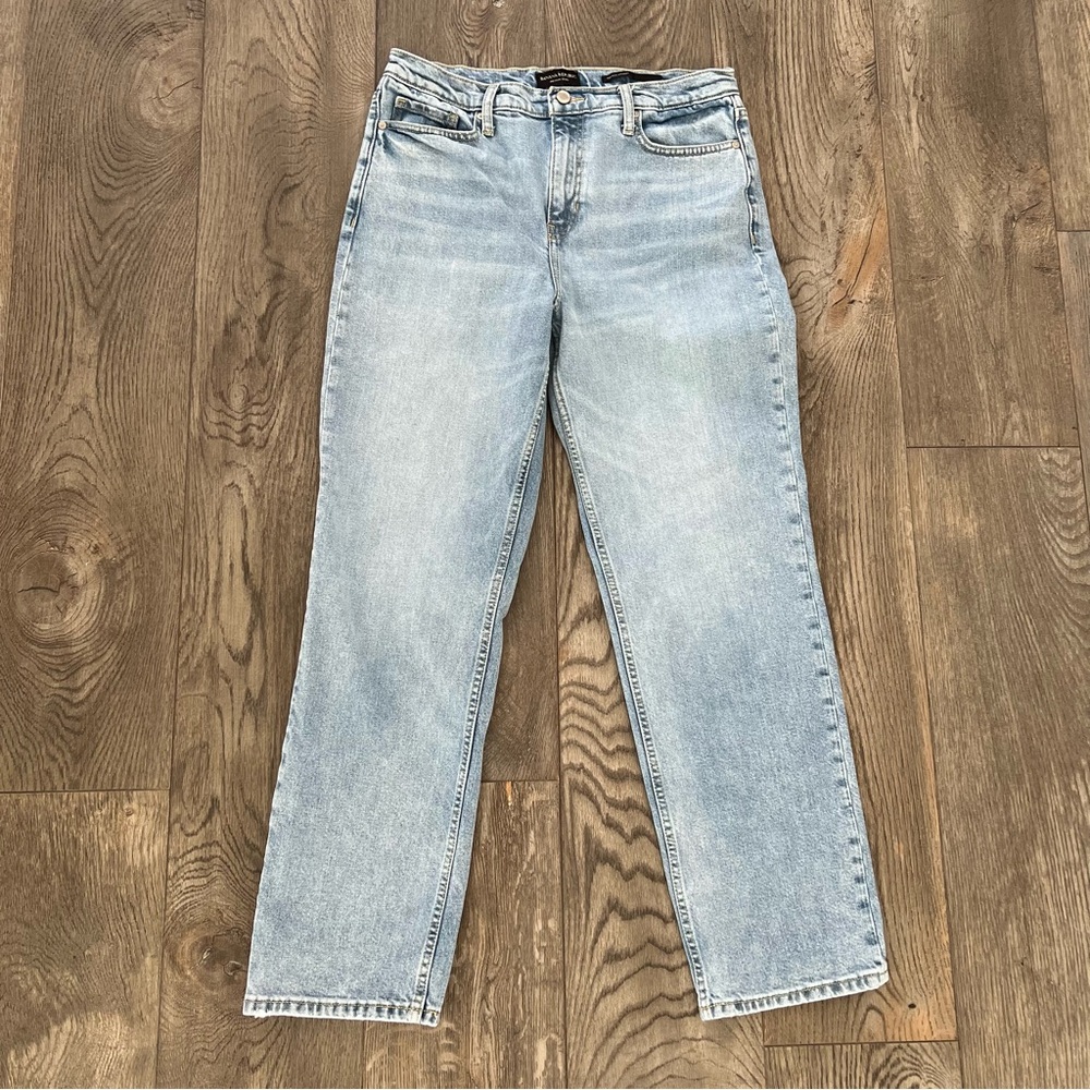BANANA REPUBLIC Premium High Rise Straight Leg Light Wash Denim Jeans Size 31 L